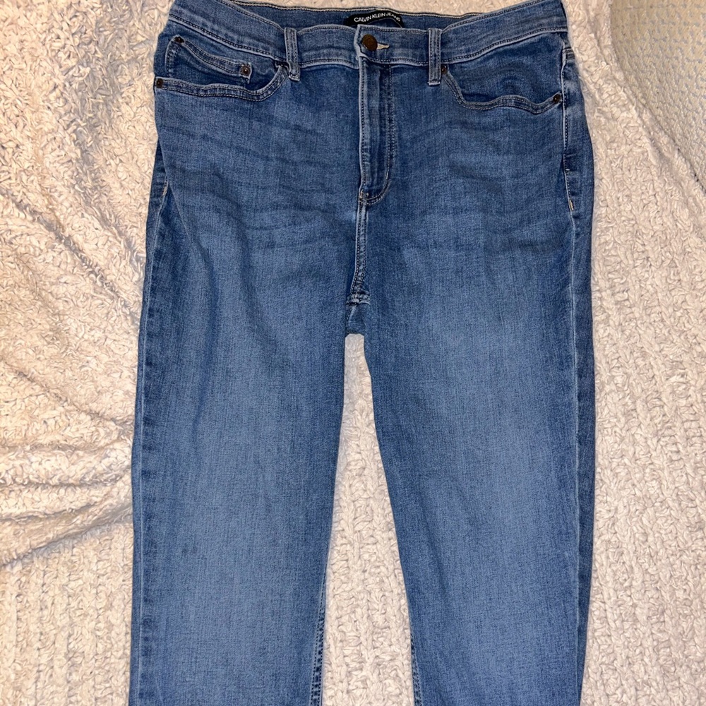Calvin Klein Sz 32 skinny jeans